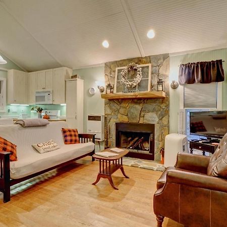 Linville River Cottage - Steps Away From The Banks Newland Екстериор снимка