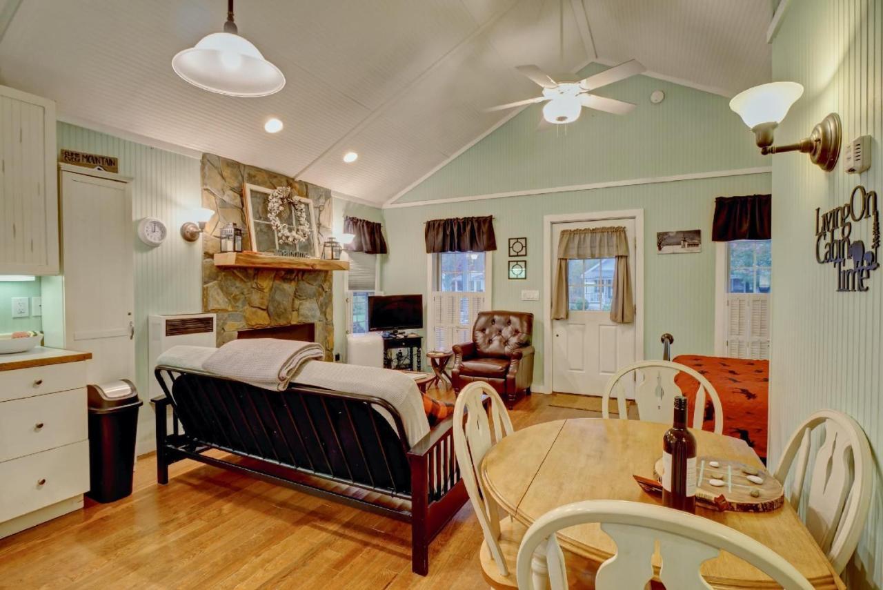 Linville River Cottage - Steps Away From The Banks Newland Екстериор снимка