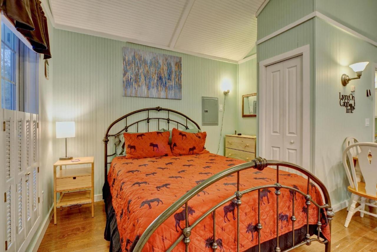 Linville River Cottage - Steps Away From The Banks Newland Екстериор снимка